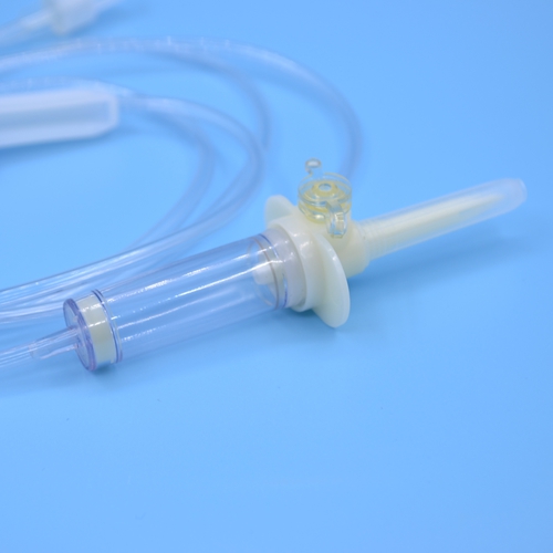 Disposable infusion set with Special  S_SIZE Injection molding drip bucket 